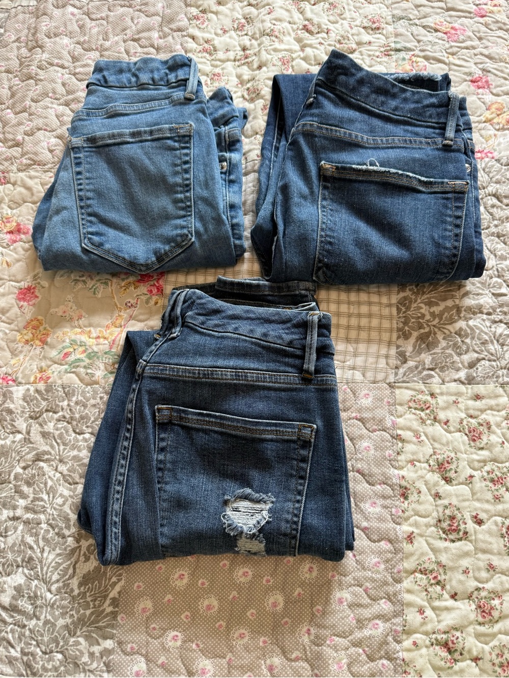 3 pairs of Good American size 6/28 Women’s Dark Blue High-Rise Stretch Jeans